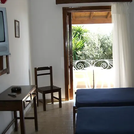 Apartament Atisis *